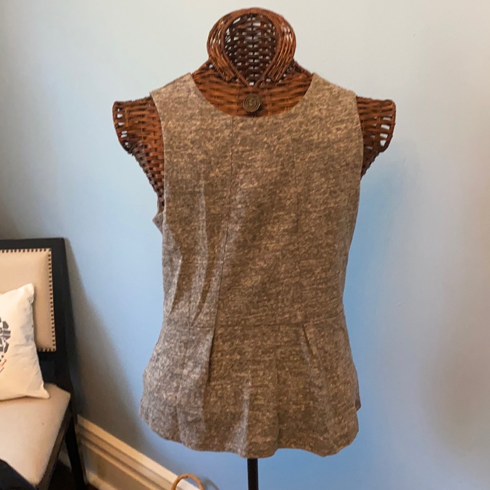 Madewell grey sleeveless blouse